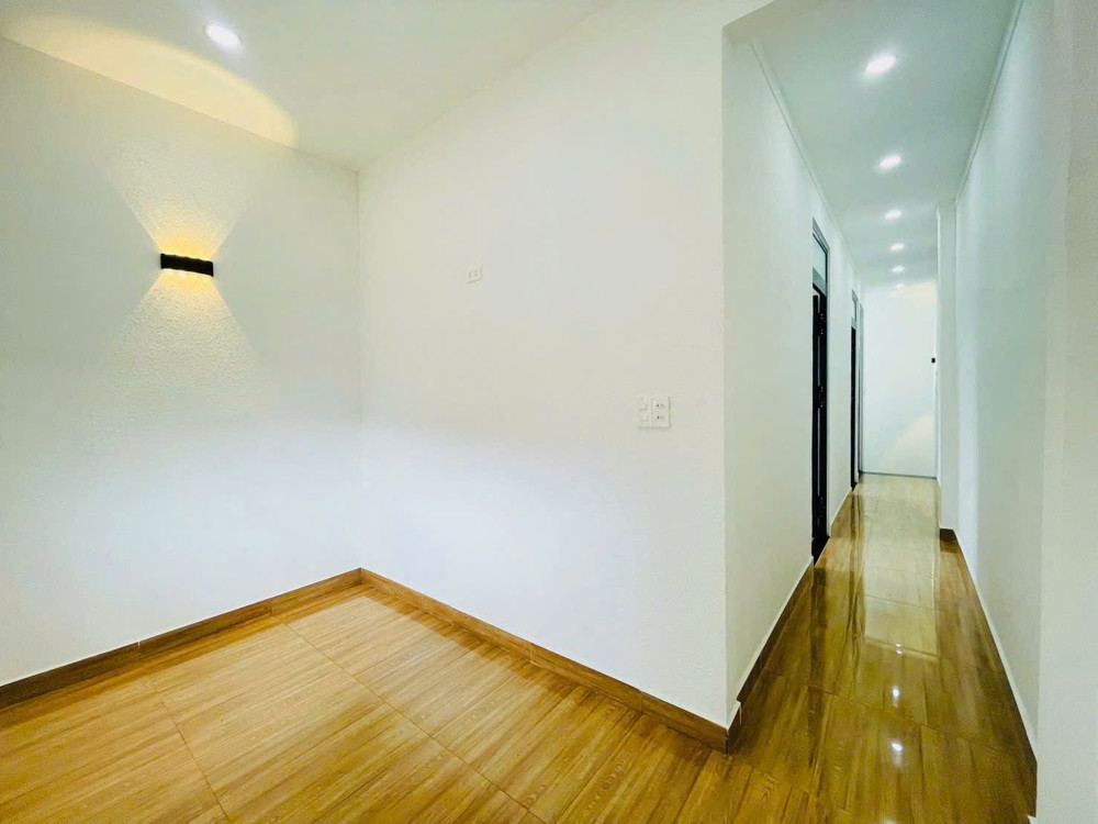 Chủ Ngộp Sập Giá – Bán Nhà Mới Đẹp Đường Ô Tô 5M Ngô Thì Sỹ, P.4 Cũ (P. Xuân Hương)