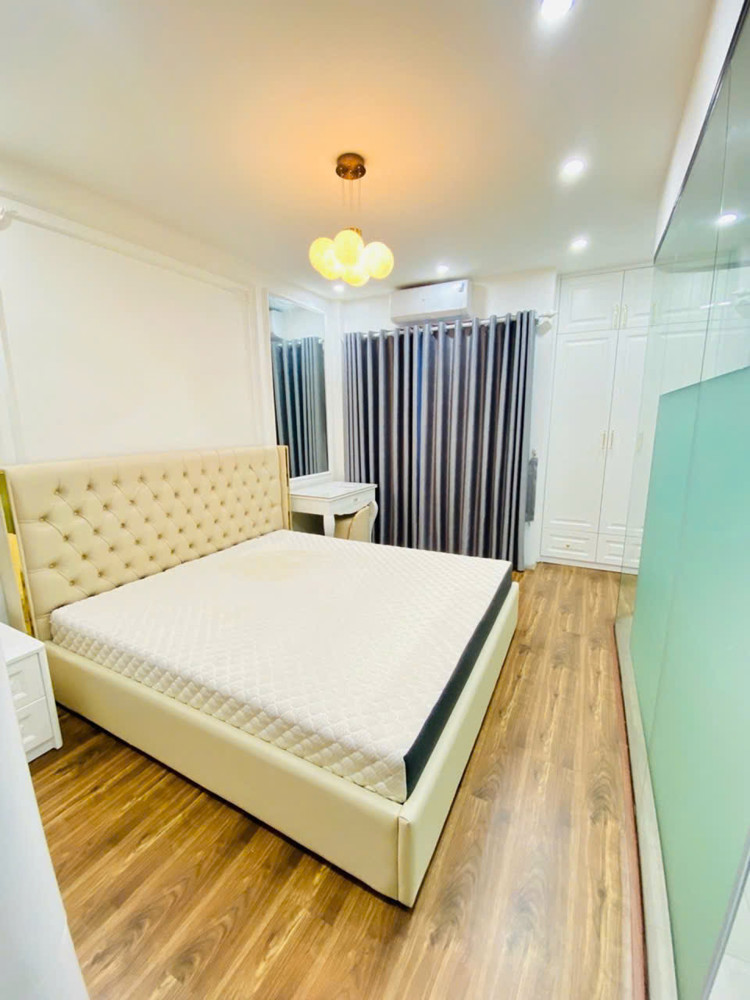 Nhà Đẹp Phúc Lợi 35M² X 5 Tầng Thang Máy Full Nội Thất Giá 8,X Tỷ