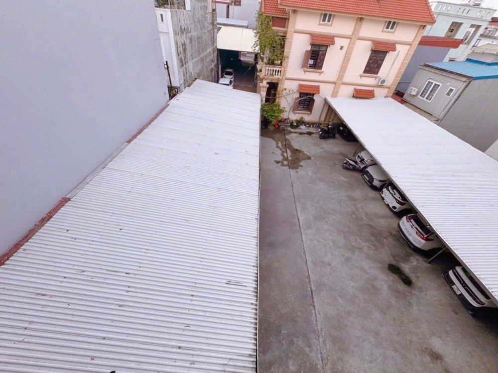 Siêu Phẩm Phố Khúc Thừa Dụ, Nhà Cách Mặt Đường Chỉ 30M