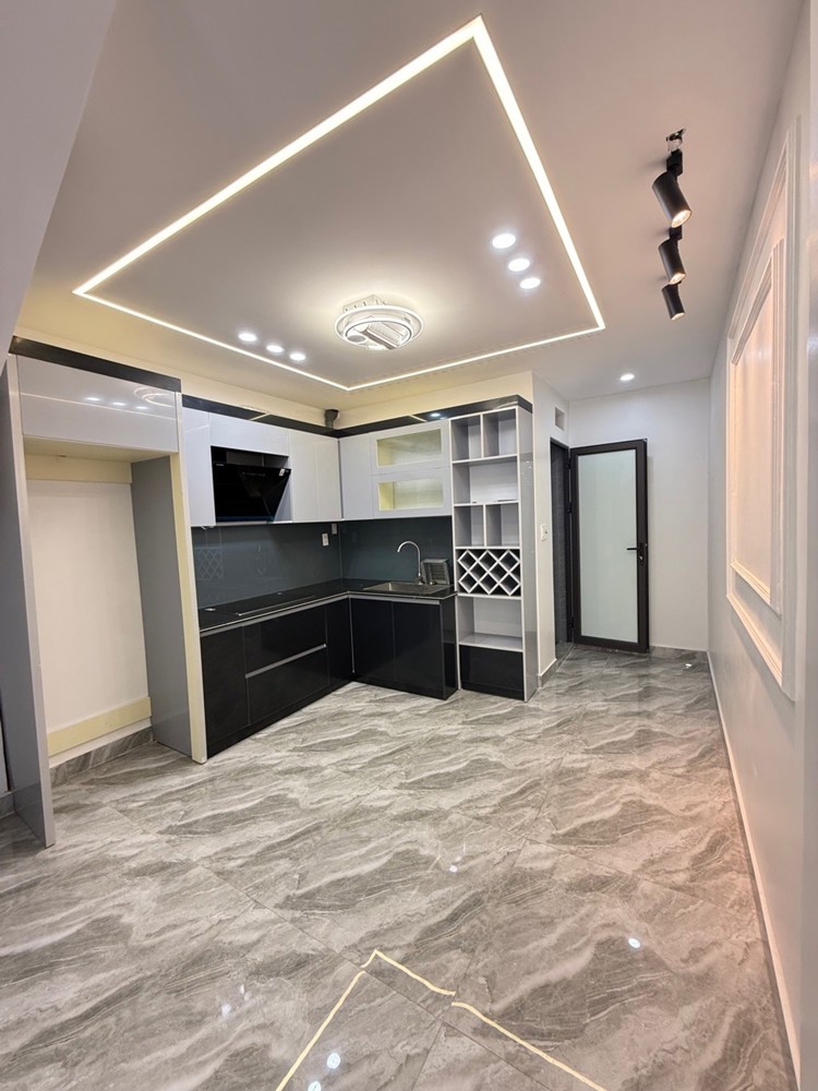 Bán Nhà Dân Xây Độc Lập Đường Trần Nguyên Hãn 50M² X 5 Tầng