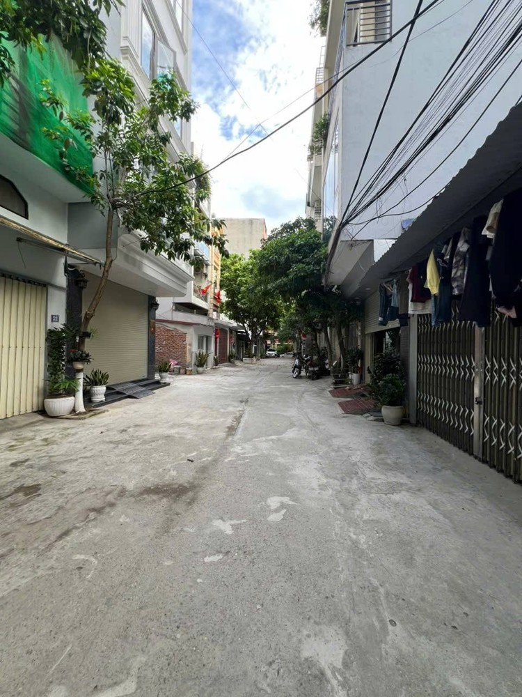 Tin Thật Bán Đất Phố Trạm Long Biên 10 Tỷ 70M Ô Tô Đỗ Cửa