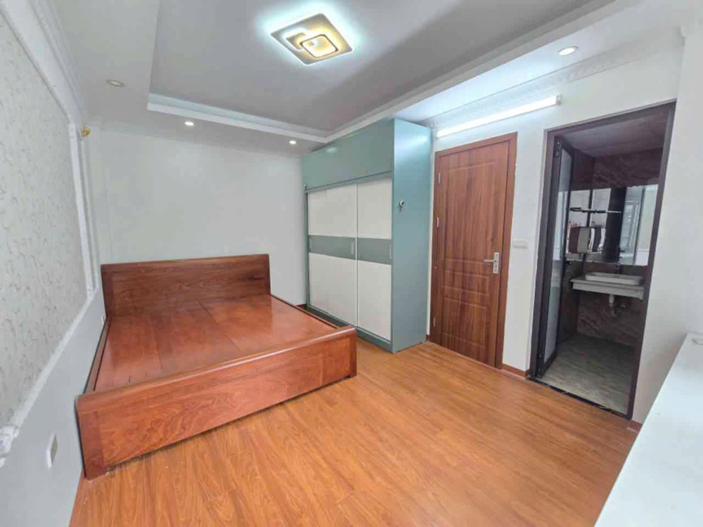 Nhà Đẹp 5 Tầng - 33M² Tại Phúc Lợi, Chỉ 6,2 Tỷ