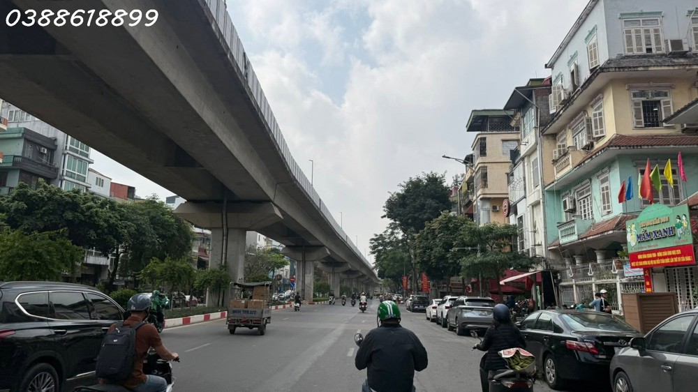 Bán Tòa Văn Phòng Mặt Phố Hào Nam - Đống Đa - Thông Sàn - 55M2 - 7 Tầng Thang Máy- Giá 42 Tỷ