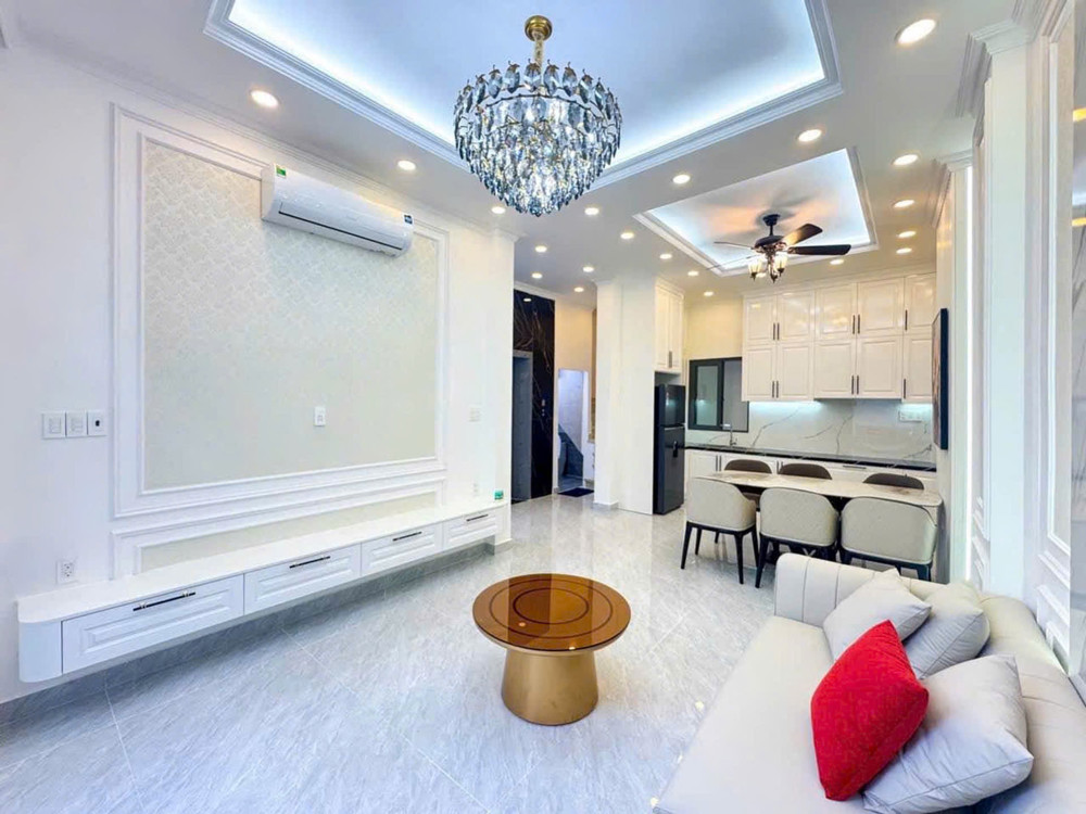 Bán Nhà Biệt Thự Mini Kế Phú Mỹ Hưng Q7 Ngang 8 Dài 9.9 Siêu Sang Chỉ 8 Đ