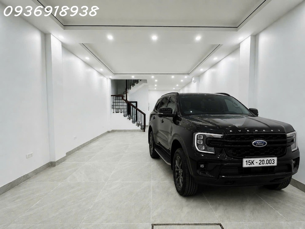14.2 Tỷ-Phân Lô Ô Tô Vào Nhà-65M2 X 7T Thang Máy-Hàng Xóm Aeon Long Biên