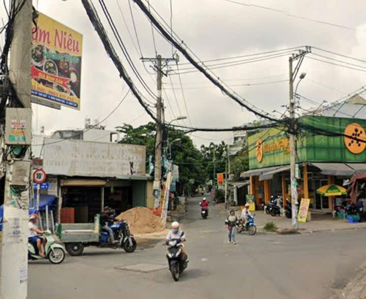 Bán Gấp Nhà 5 Tầng - Có Thang Máy - Chỉ 10.7 Tỷ . Mặt Tiền Đường Số 8 Giáp Tân Kỳ Tân Quý , Bờ Bao