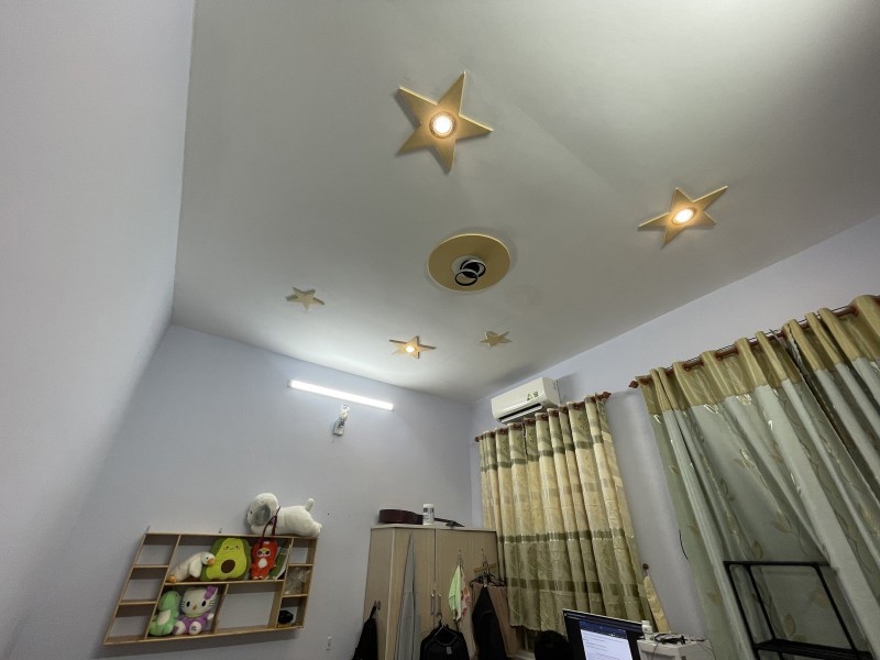 Bán Nhà 2 Tầng 200M²,Shr Thô Cư,Đường 2 Ô Tô Thông,Gần Bigc Go Dĩ An