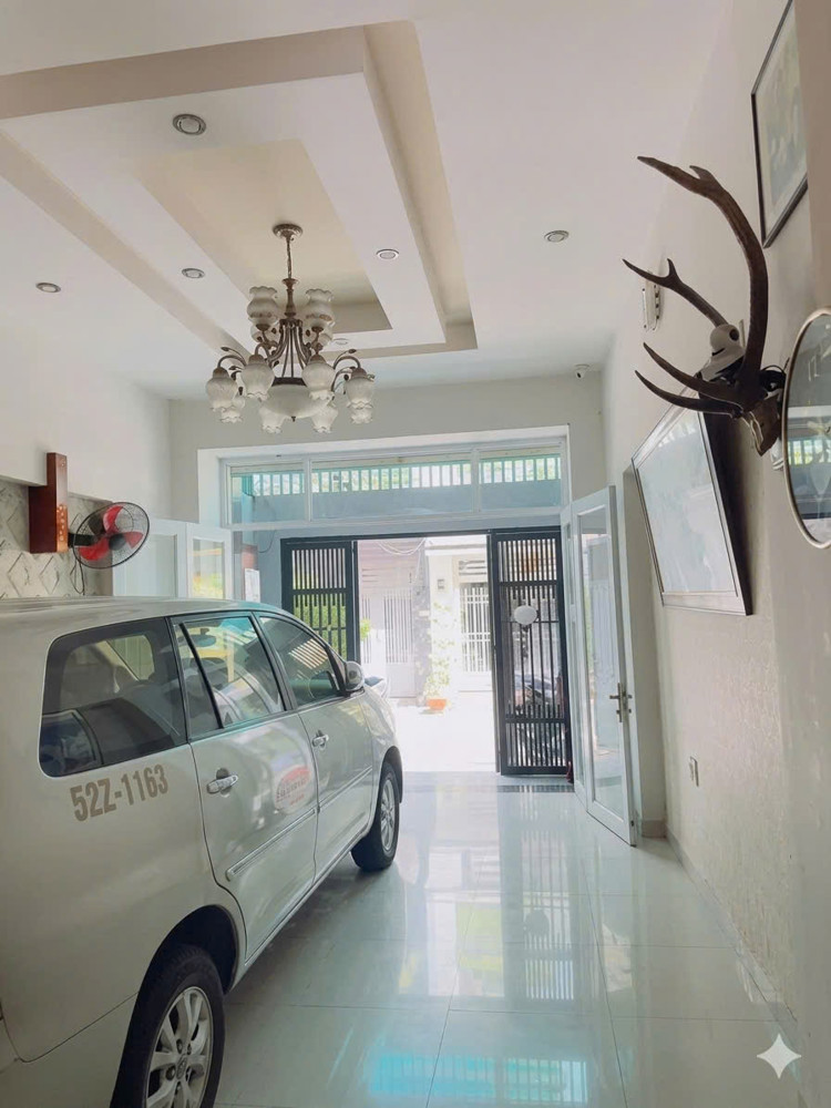 Bán Nhà Tân Phú – Hxh Thông Tứ Tung ,Kế Khu Biệt Thự Adc ,Lũy Bán Bích , 64M² , 4 Tầng ,Nhỉnh 11 Tỷ