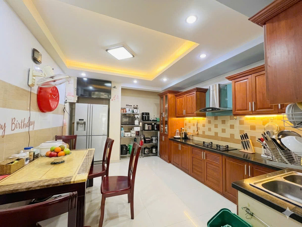 Bán Nhà Tân Phú – Hxh Thông Tứ Tung ,Kế Khu Biệt Thự Adc ,Lũy Bán Bích , 64M² , 4 Tầng ,Nhỉnh 11 Tỷ