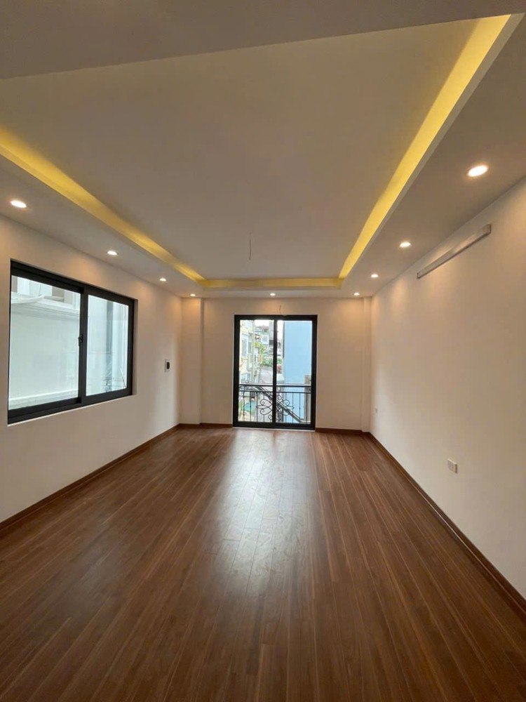 Bán Gấp Giá Rẻ Chung Cư Trần Thủ Độ 83M, Tầng 9, Mặt Thoáng 10M, 5.7 Tỷ Hoàng Mai