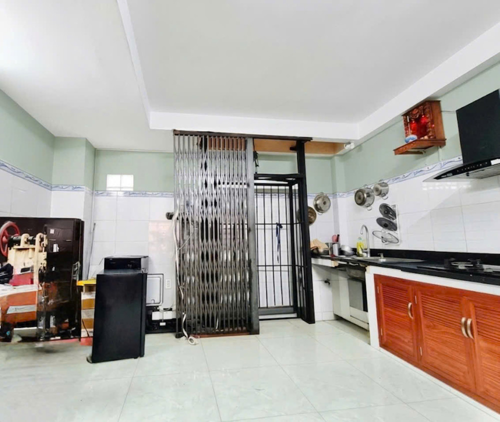 Nhà Hxh Khu Chợ Tân Bình - 55M² Nở Hậu - 5 Tầng 5Pn