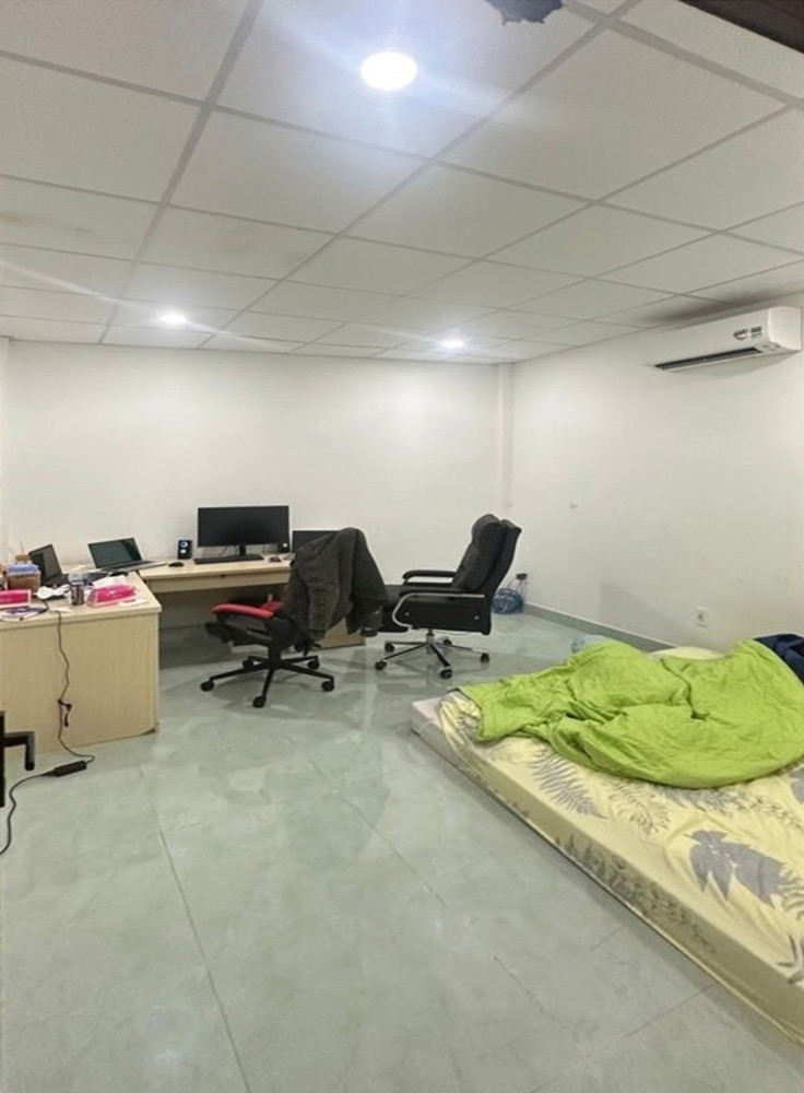 [H2542*] Mặt Tiền Nguyễn Xí Kinh Doanh Đa Ngành Bao Quanh 5 Trường Đh – Giá 18.X Tỷ