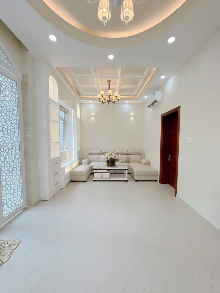 Hàng Nóng Giá Rẻ Quận 7 Chỉ Nhình 6 Tỷ