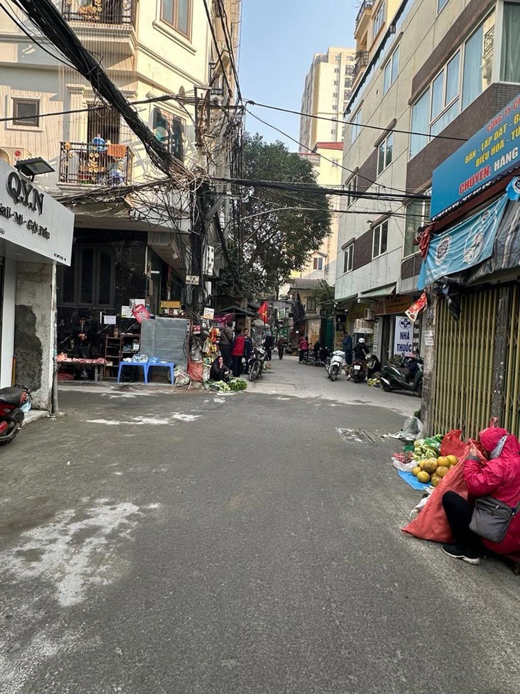 Nhà Phố Ái Mộ Ngõ Thông 9 Tỷ 45M Ô Tô Thang Máy,Long Biên