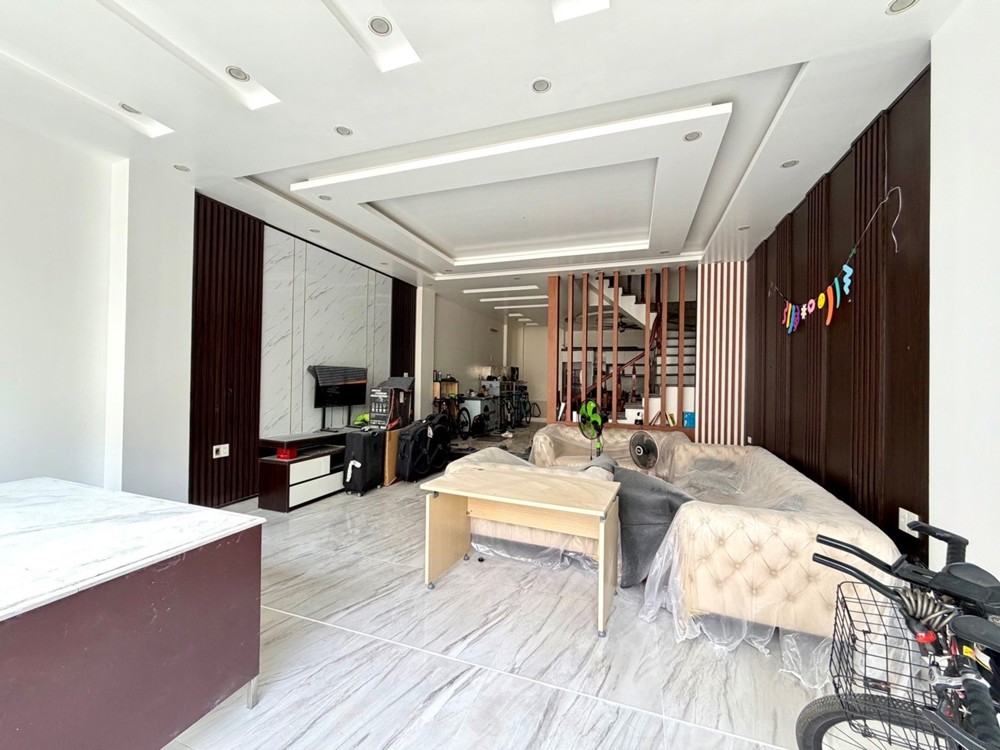 Hàng Hiếm Khu Phân Lô Quán Nam – Kênh Dương, Vị Trí Đẹp, Đường Rộng 12M Có Vỉa Hè, Ô Tô Đỗ Cửa Ngày