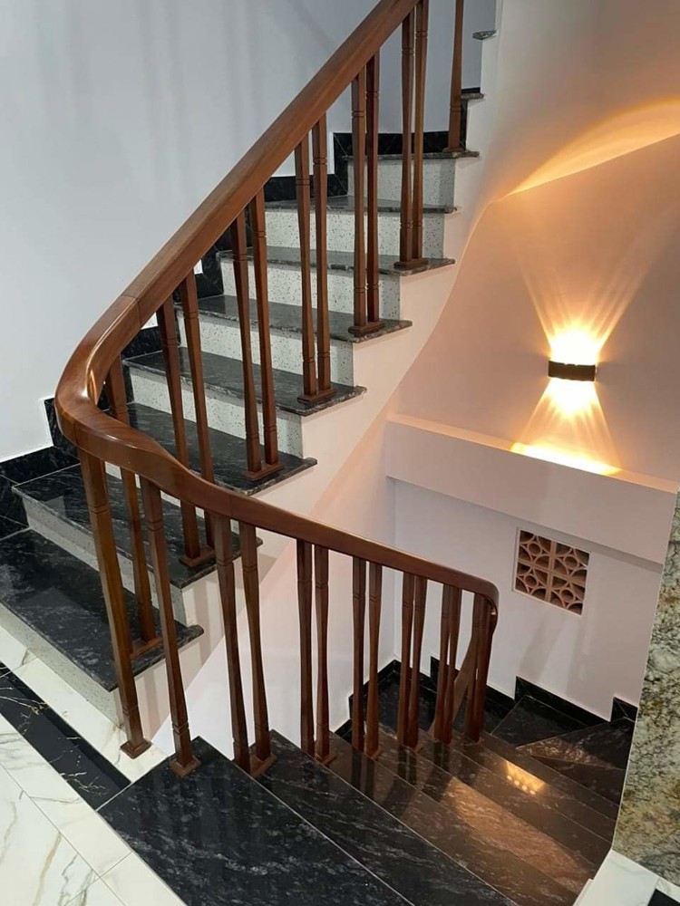 Cho Thuê Nhà, 110M2_ 5T; Hoàng Quốc Việt, Tô Hiệu, Nghĩa Tân -26 Tr
