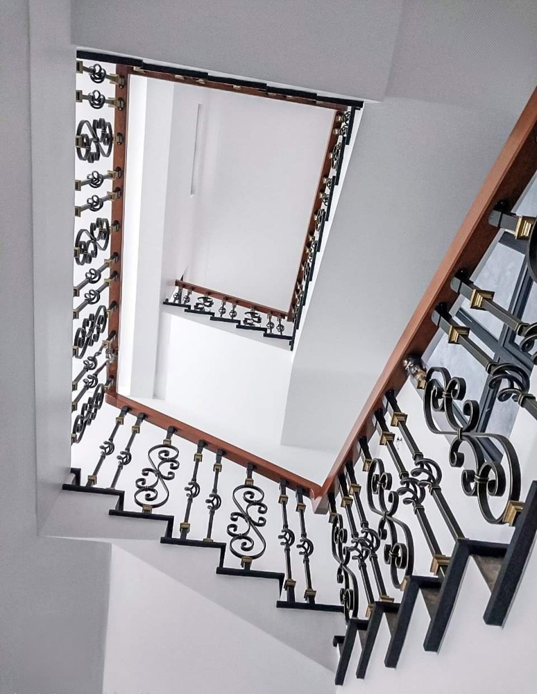 Cho Thuê Nhà, Chùa Láng, Nguyễn Chí Thanh, Đống Đa, 240M2x 3T -38 Tr