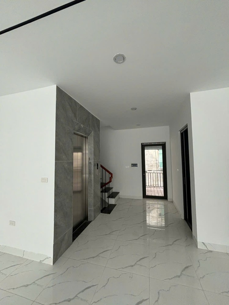 Chính Chủ Bán Nhà 5 Tầng + 1 Sân Thượng, Thang Máy Hiện Đại – Khu Đô Thị 31Ha, Trâu Quỳ, Gia Lâm,