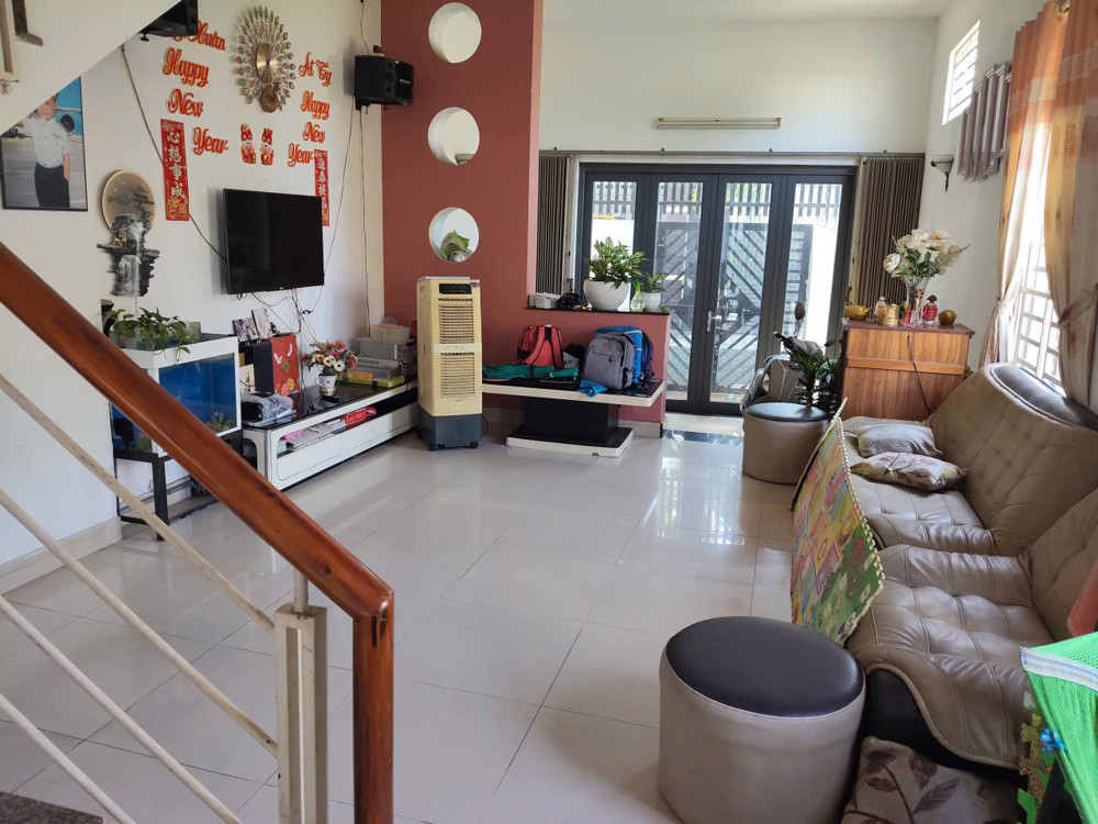 Giá Tốt - Chính Chủ Cần Bán Nhanh Căn Nhà Đẹp Vị Trí Tại Huyện Hóc Môn, Tp Hcm