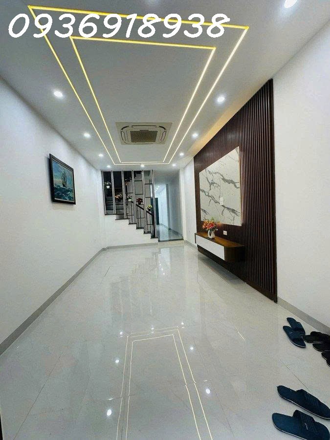 Chỉ 9.9 Tỷ-Duy Nhất 01 Căn Có Thang Máy-Ba Đình, Hà Nội