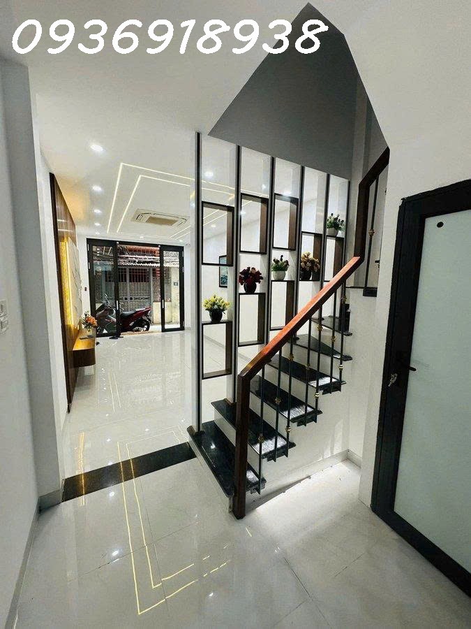 Chỉ 9.9 Tỷ-Duy Nhất 01 Căn Có Thang Máy-Ba Đình, Hà Nội