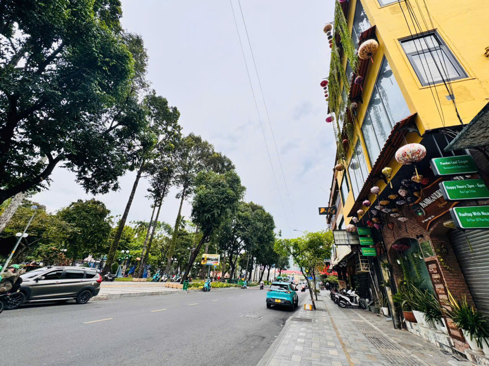 Siêu Phẩm Khan Hiếm Bán Nhà C4 Mặt Tiền Phạm Ngũ Lão. Q.1(p.bến Thành)- Dt 5,3M*13.3m- Chính Chủ