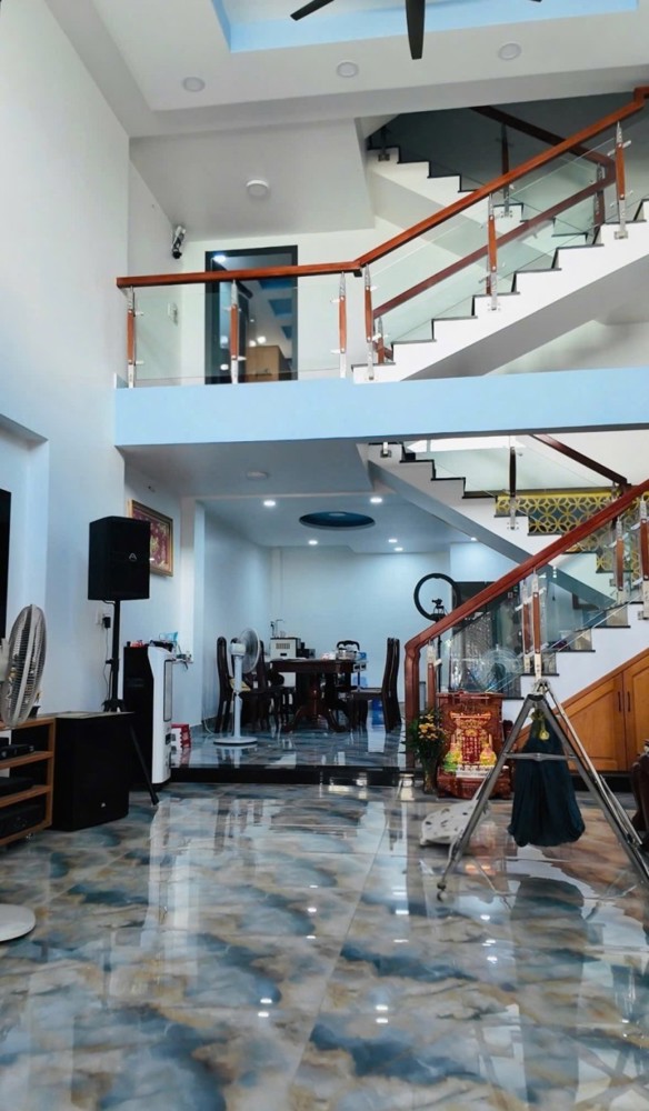 Bán Nhà 4 Tầng Đường Số 7, Linh Trung, Thủ Đức, Tp Hcm. Dt 94M2. Giá 10.25 Tỷ