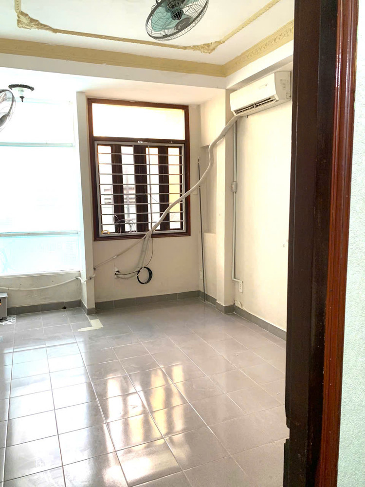 Cho Thuê Nhà Nguyên Căn 3 Tầng – 3Pn, 3Wc – Võ Văn Kiệt, Phường 5, Quận 5 – Dọn Vào Ở Ngay