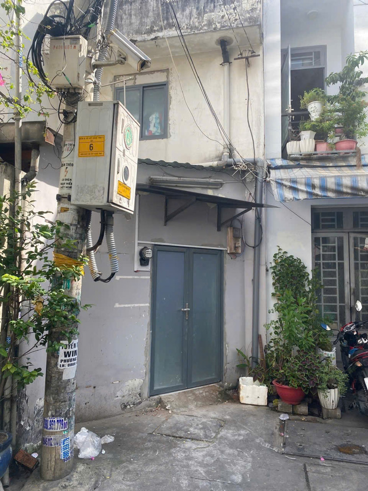 Chính Chủ Bán Nhà 2 Mặt Hẻm – Ô Tô Tới Cửa – Chỉ 3 Phút Đến Quận 1