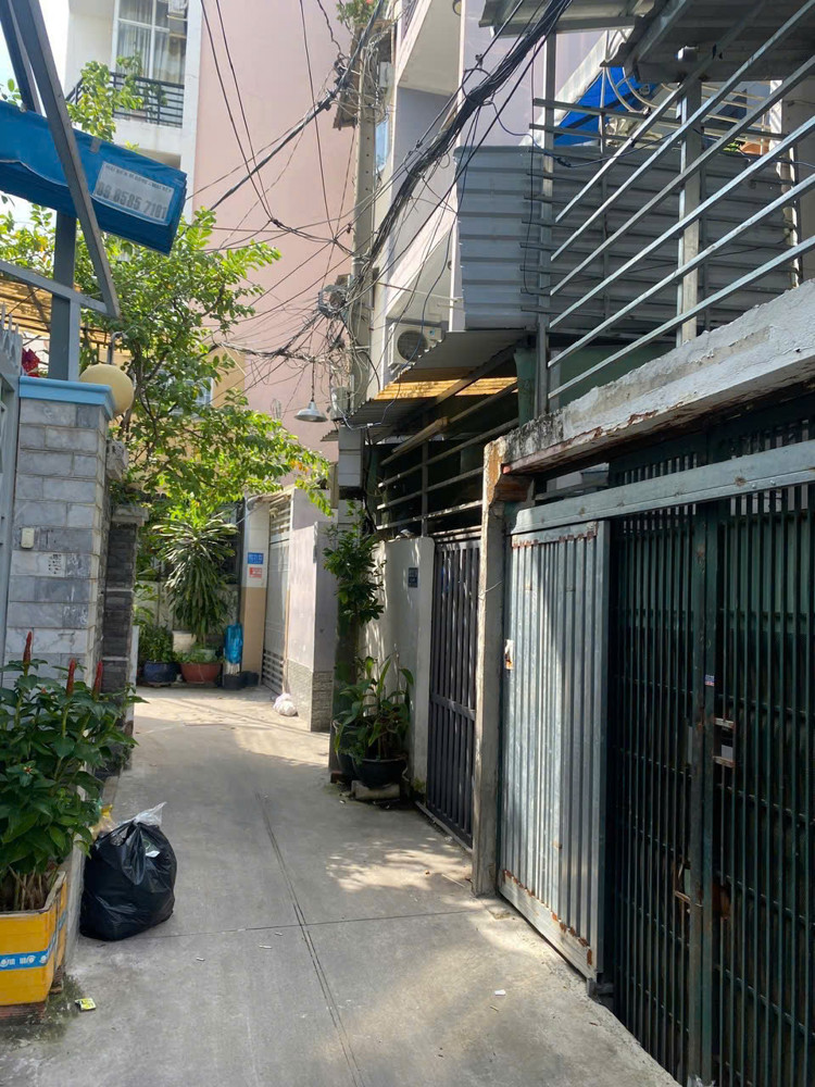 Chính Chủ Bán Nhà 2 Mặt Hẻm – Ô Tô Tới Cửa – Chỉ 3 Phút Đến Quận 1