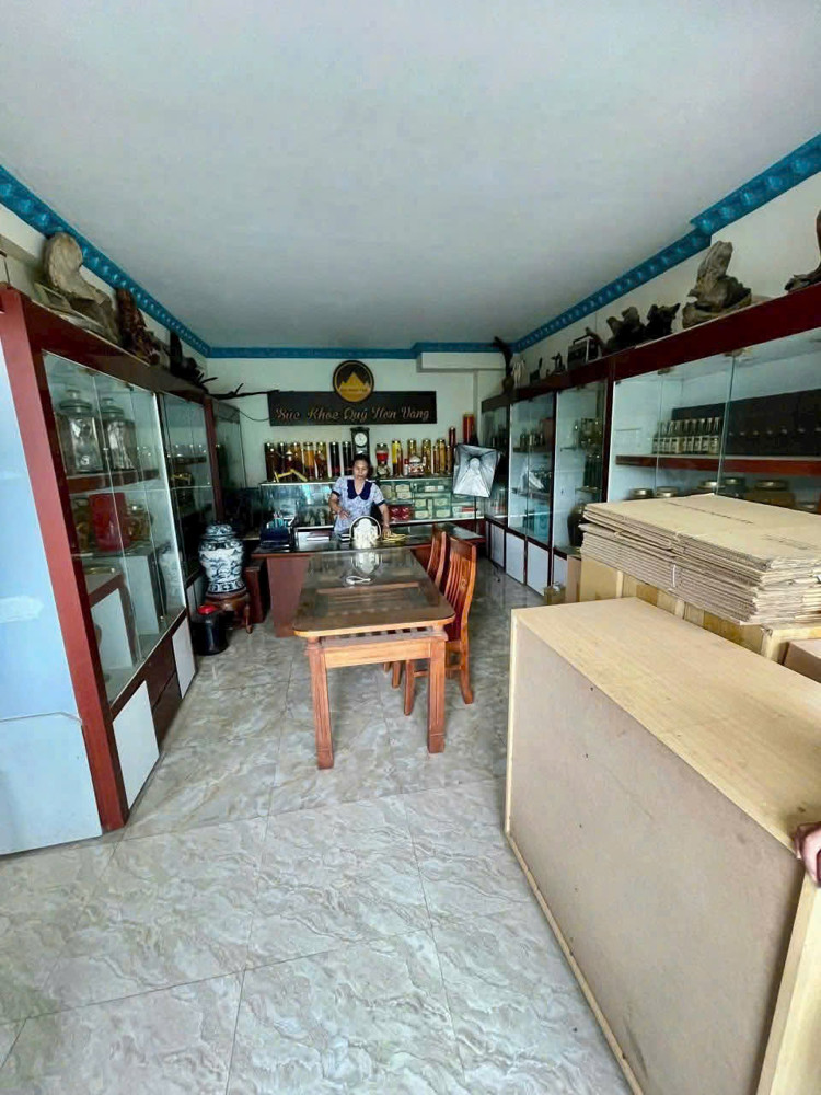 Chủ Ngộp Bán Gấp Nhà Góc 2 Mặt Tiền Kdc Hoàng Hải – Bà Điểm