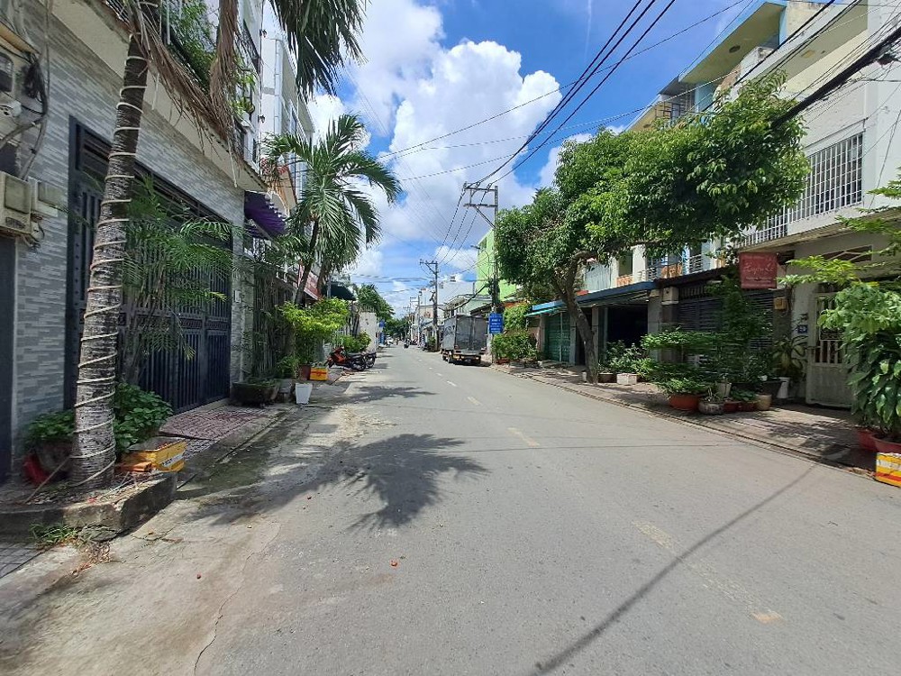 Khu Vip Tân Thành Chính Chủ Bán Căn Nhà Mặt Tiền 150M2 2 Tầng Cũ Tiện Xây Mới Ngang Khủng 9M