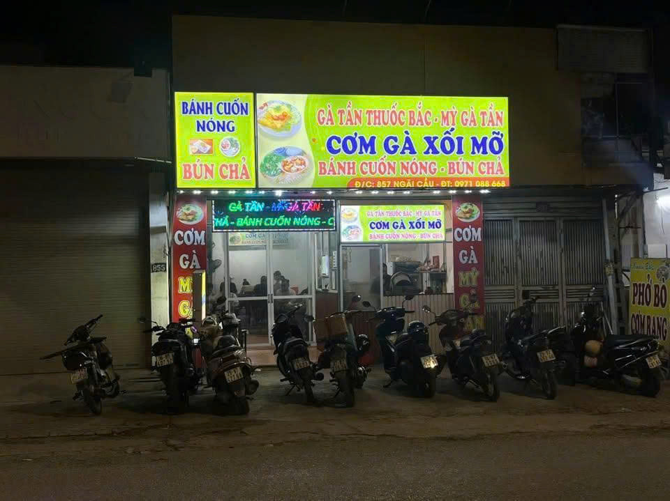 Sang Nhượng Quán Bánh Cuốn - Bún Chả - Gà Ác Tần - Cơm Gà Xối Mỡ Đang Kinh Doanh Tốt Tại An Khánh,