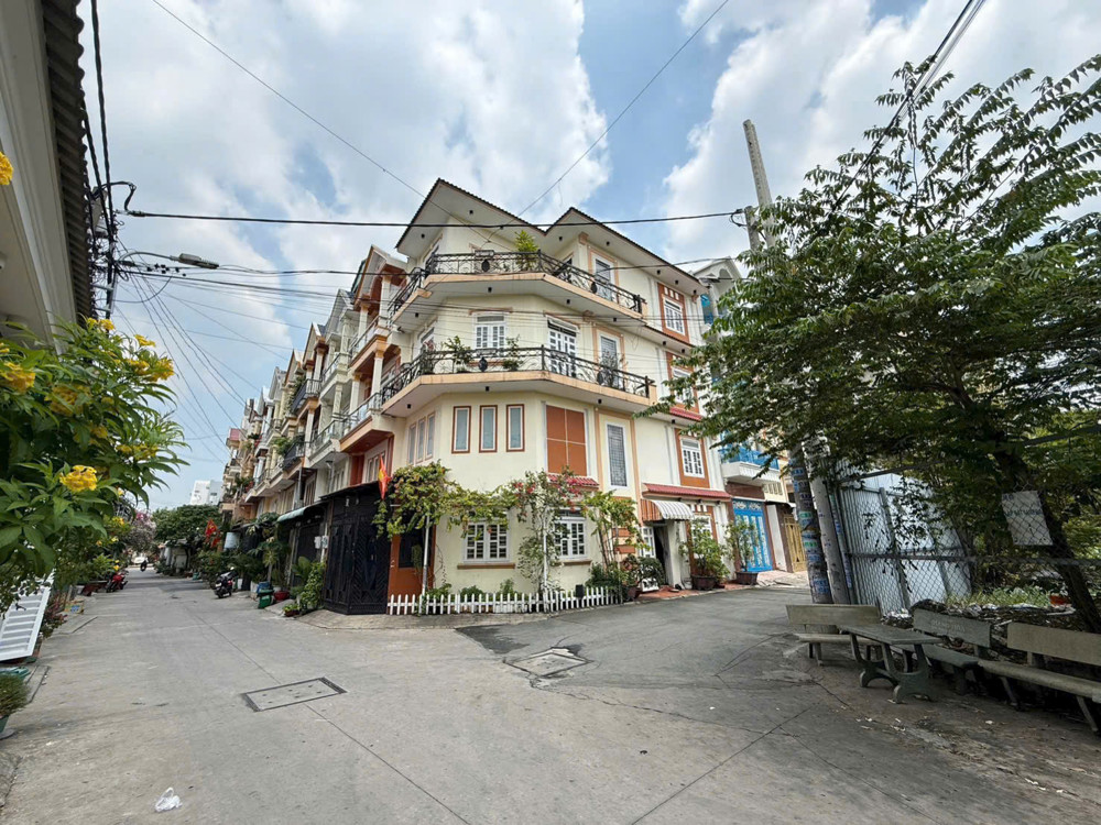 Nhà Đẹp Ngang 5.3M Lô Góc 2 Mặt Tiền Vip Tân Chánh Hiệp Chỉ 6.79T