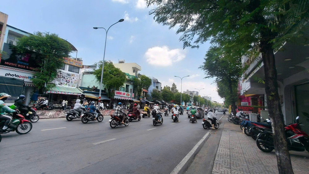 Bán Nhà Mặt Tiền Lê Trọng Tấn - Gần Tây Thạnh, 224M2 ( 5,5/7,2X33m) Cấp 4 - Chỉ 42 Tỷ