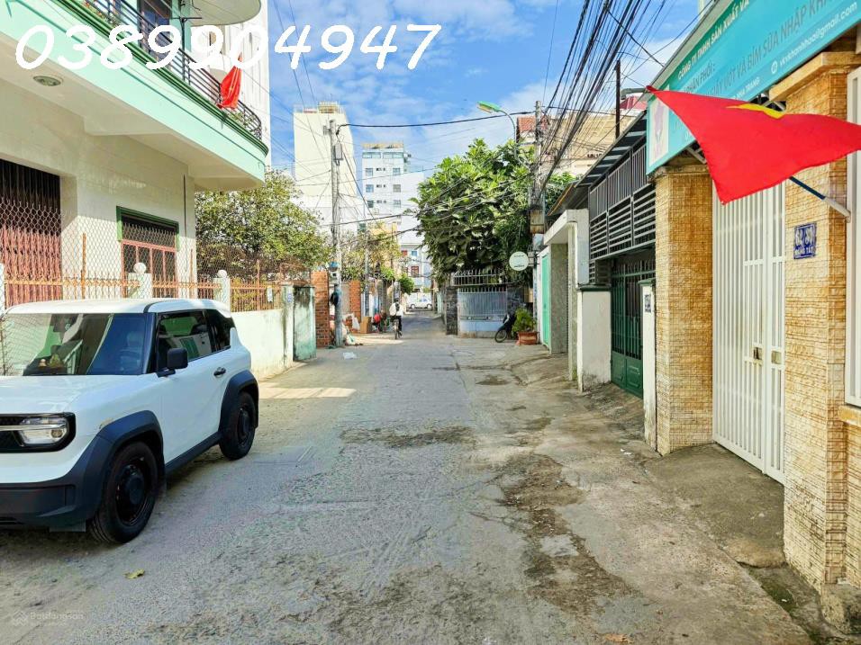 [ Nhà Đặng Tất - Góc 2 Mặt Tiền ] Hẻm Ô Tô Thông, Cách Biển Hòn Chồng 500M Giá : 9,2 Tỷ
