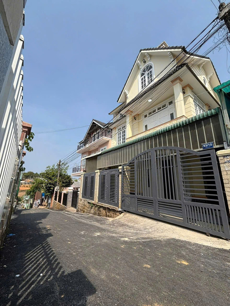 Chủ Ngộp Cần Ra Gấp Hạ Còn 7 Tỷ 200 – Biệt Thự Sân Vườn Lõi Trung Tâm Đường Trần Đại Nghĩa, P.8, Đà