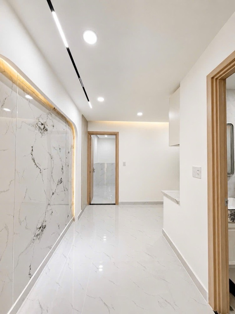 Chủ Định Cư Nước Ngoài Gửi Bán Dùm 62M2 Đường Huỳnh Thiên Lộc Chỉ 6 Đồng Hơn