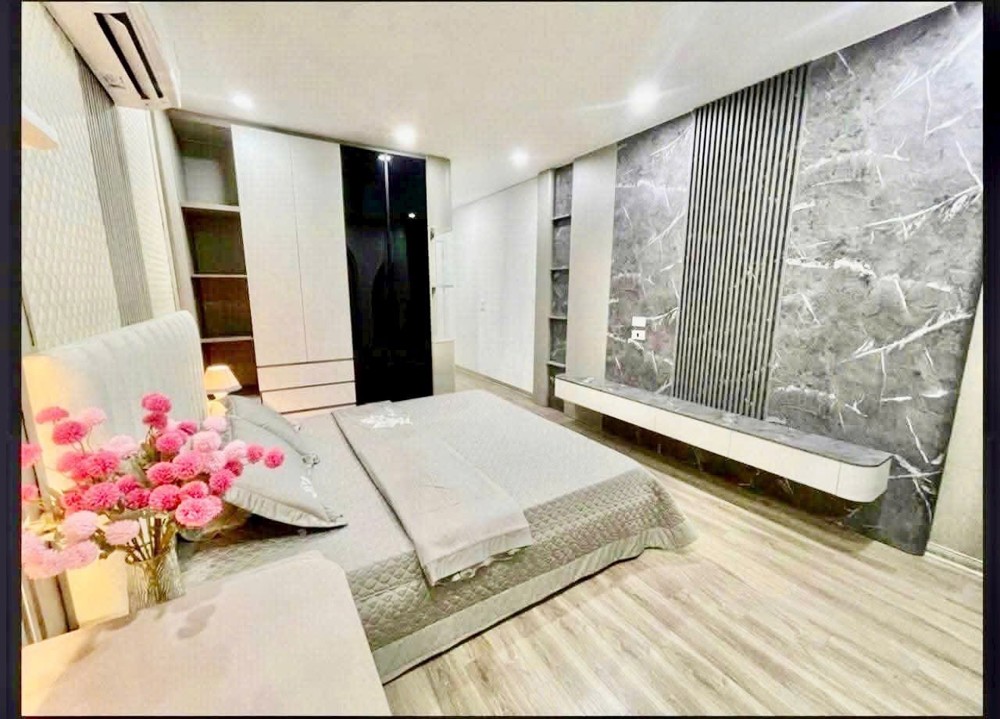Nhà Thạch Bàn – Ô Tô Vào Nhà – 6 Tầng Thang Máy - Full Nội Thất Cao Cấp