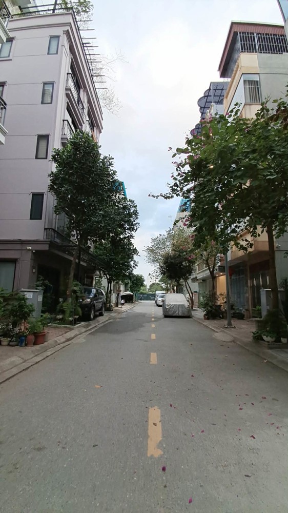 Bán Đất Việt Hưng 135M2- Mt 7M- Ngõ Thông, Ô Tô Tránh -16.X Tỷ