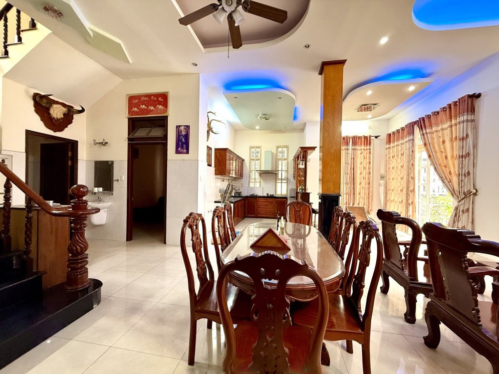 [K2568*] Biệt Thự 3 Mặt Tiền Xô Viết Nghệ Tĩnh Bình Thạnh, 8X Tỷ