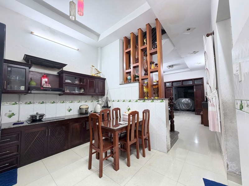 Bán Nhà 105M2 Đường Số 8, Linh Trung, Thủ Đức, Tp Hcm, 3 Tầng, Shr. Giá 10,35 Tỷ