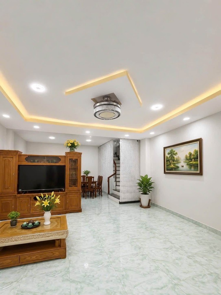 Mtkd 2 Tầng,3Pn, 50M2,Ngay Huỳnh Văn Chính Chỉ Hơn 7,8 Tỷ Tl