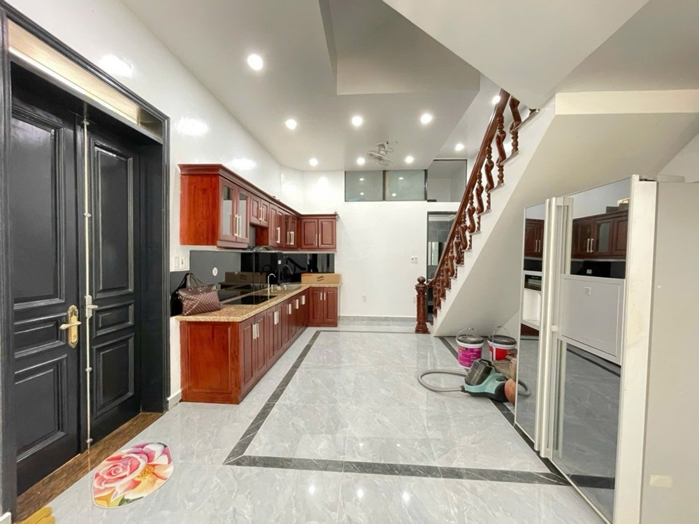 Căn Góc Hiếm Giữa Trung Tâm Văn Cao – Dòng Tiền Sẵn 35 Triệu/tháng