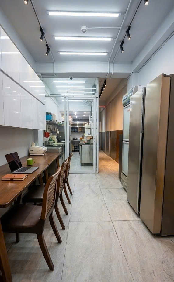 Bán Nhà Mặt Tiền Lê Thị Riêng, Quận 1, Dt 3.2 X 16M (46 M2), 4 Tầng, Giá 23.9 Tỷ