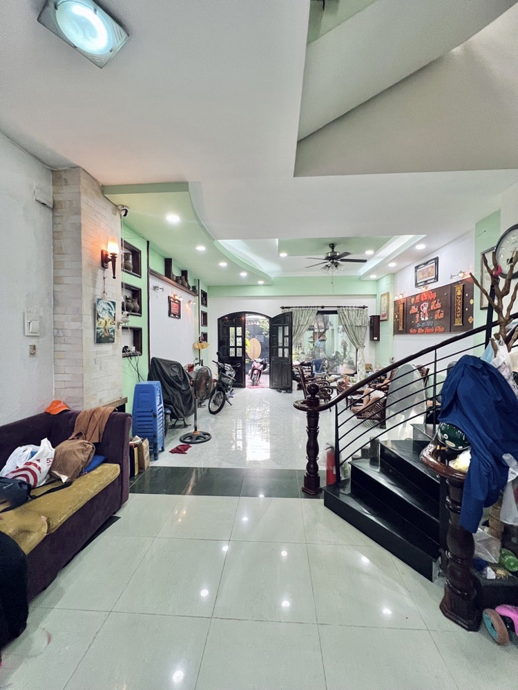 [D2571*] Khan Hiếm Nhà Sân Ô Tô Sát Ngã Tư Hàng Xanh, 134M2 Giá 15.X Tỷ