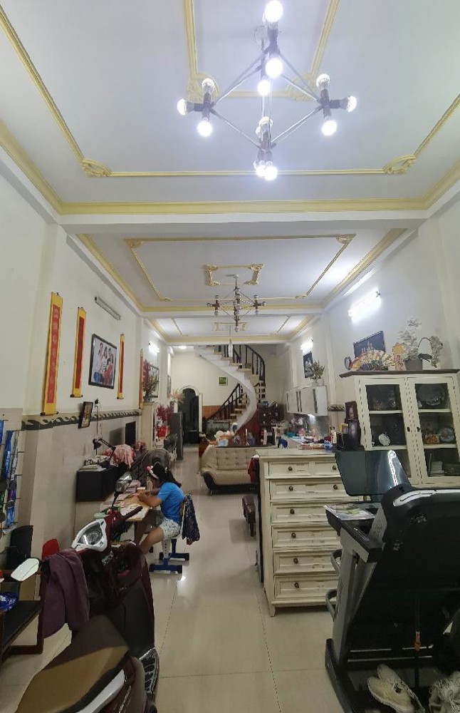 Bán Nhà Ngay Đầm Semn 4 Tầng Kiên Cố Ngang 5M Hiếm Có 115M2 Nhỉnh 12 Tỷ