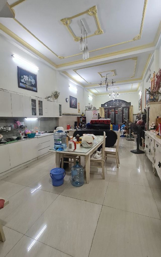 Bán Nhà Ngay Đầm Semn 4 Tầng Kiên Cố Ngang 5M Hiếm Có 115M2 Nhỉnh 12 Tỷ