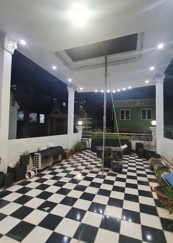 Bán Nhà Ngay Đầm Semn 4 Tầng Kiên Cố Ngang 5M Hiếm Có 115M2 Nhỉnh 12 Tỷ