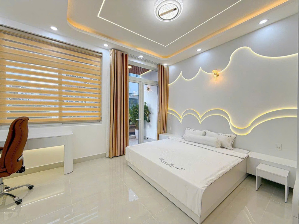 Bán Nhà Biệt Thự Mới Trung Tâm Q7 Ngang 5 Dài 12 - 3T Có 9 Đ